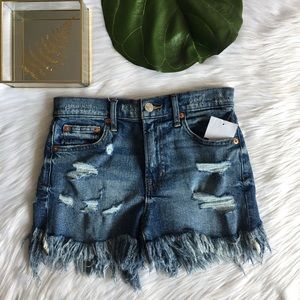 NWT Gap 3” High Rise Distressed Blue Denim Shorts